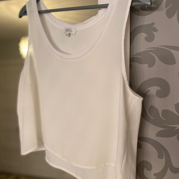 *free with purchase* Aritzia Tank. Size M. cropped relaxed fit. GUC. - Picture 3 of 3